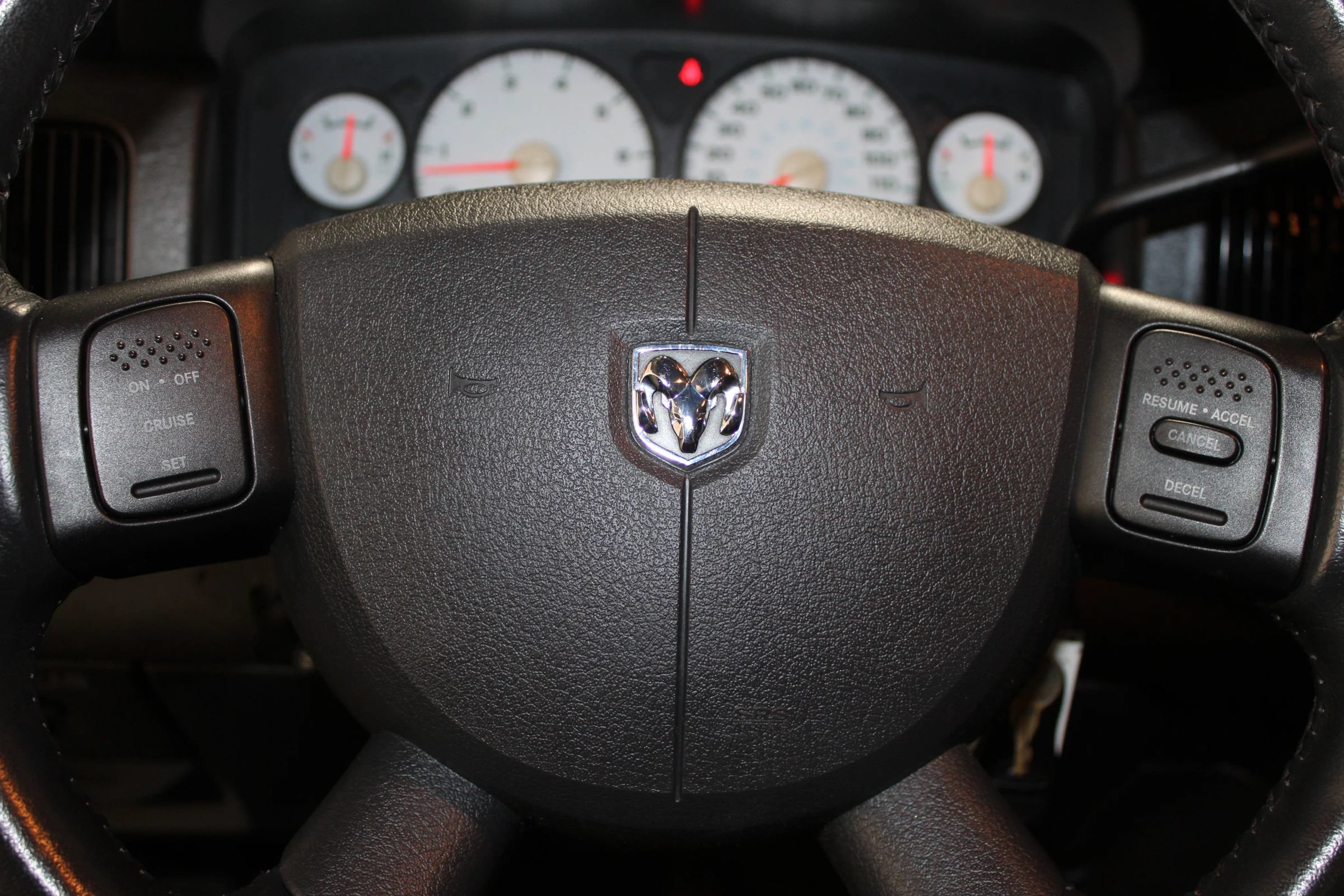Used 2005 Dodge Ram 2500 Truck SLT RWD image 19