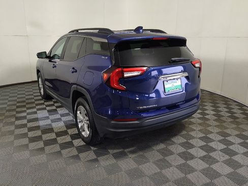 Used 2022 GMC Terrain SLE w/ Driver Convenience Package AWD/4WD image 6