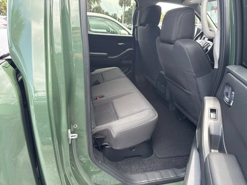 Certified 2025 Nissan Frontier SV RWD image 10