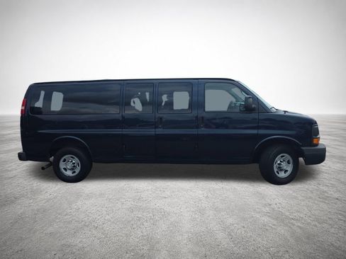 Used 2015 Chevrolet Express 3500 LS RWD image 9