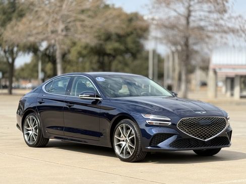 Used 2026 Genesis G70 2.5T image 1