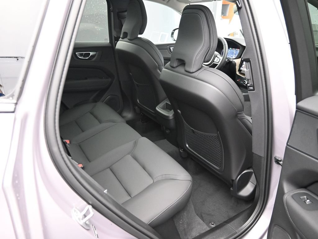 Used 2026 Volvo XC60 B5 Core w/ Climate Package AWD/4WD image 34
