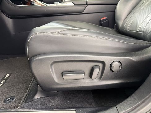 Used 2019 Lexus RX 350L FWD image 13