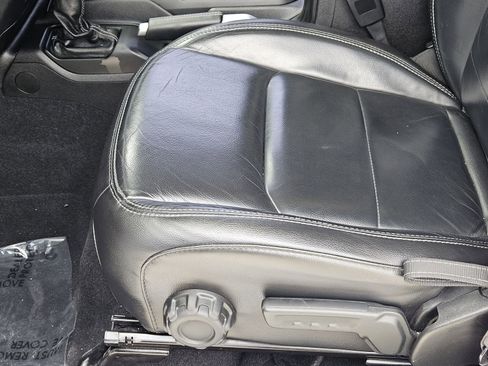 Used 2018 Jeep Wrangler Unlimited Sahara image 31