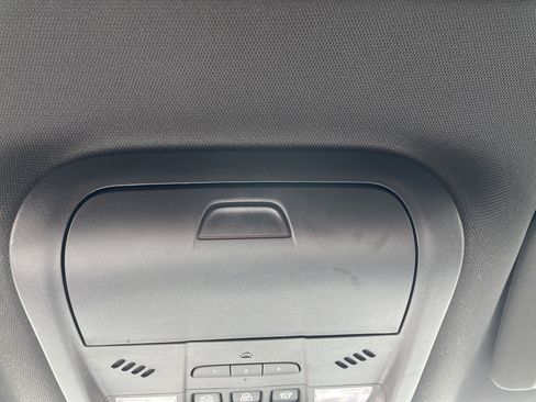 Used 2023 Buick Enclave Essence w/ Experience Buick Package image 40