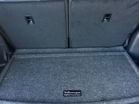 New 2025 Volkswagen Atlas Peak Edition SE image 16