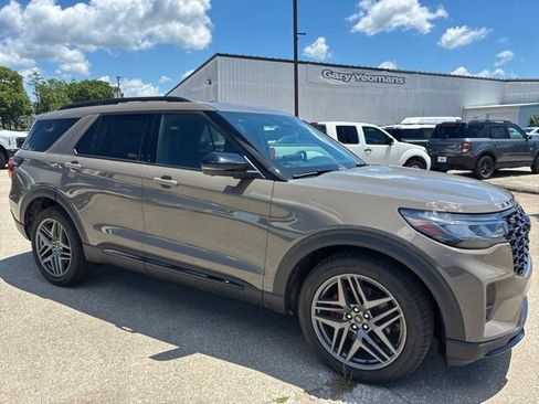 New 2026 Ford Explorer ST w/ Sun And Sound Package AWD/4WD image 11