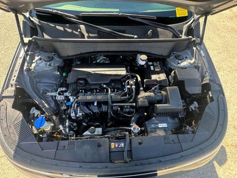 Used 2025 Hyundai Kona SEL image 32