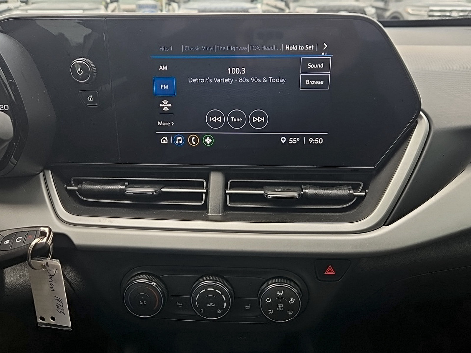 Used 2024 Chevrolet Trax LS w/ LS Convenience Package FWD image 16