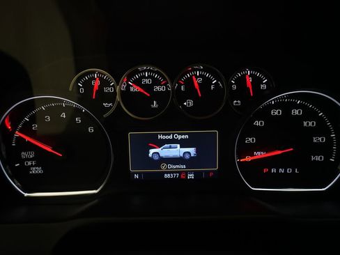 Used 2019 Chevrolet Silverado 1500 RST image 2