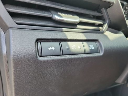 Used 2024 Nissan Altima 2.5 SV FWD image 26