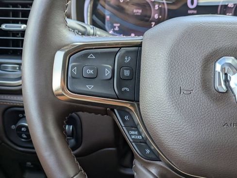 Used 2025 RAM 1500 Limited AWD/4WD image 27