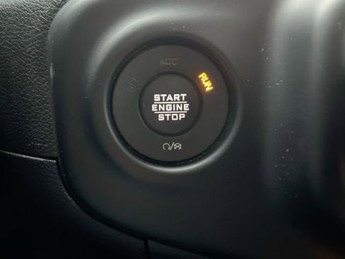 Used 2020 Jeep Gladiator Rubicon image 16