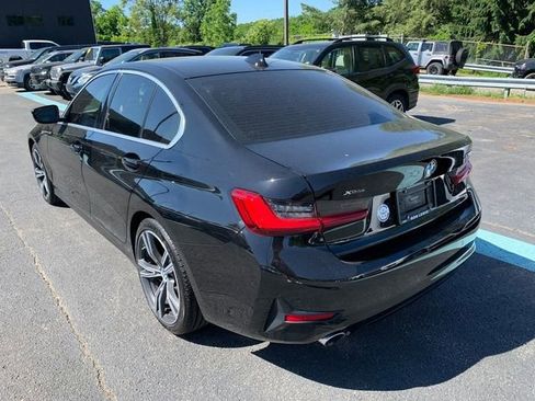 Used 2021 BMW 330i xDrive Sedan w/ Convenience Package AWD/4WD image 2