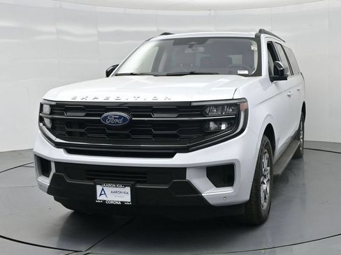 Used 2025 Ford Expedition Max Active AWD/4WD image 61