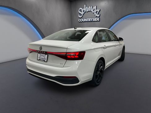 New 2026 Volkswagen Jetta SE image 7