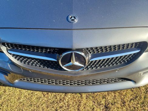 Used 2020 Mercedes-Benz C 300 C 300 image 4