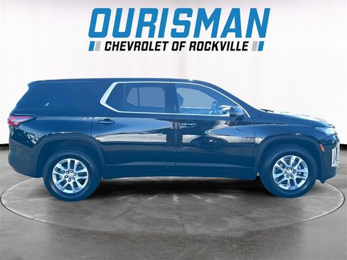 Used 2023 Chevrolet Traverse LS image 7