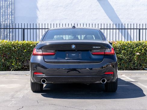 Used 2023 BMW 330i 330i Sedan 4D w/ Convenience Package image 19