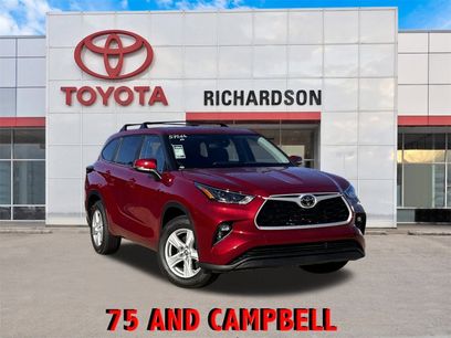 New 2025 Toyota Highlander FWD