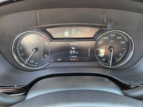 Certified 2025 Cadillac XT6 Premium Luxury image 28