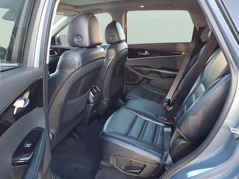 Used 2020 Kia Sorento EX image 9