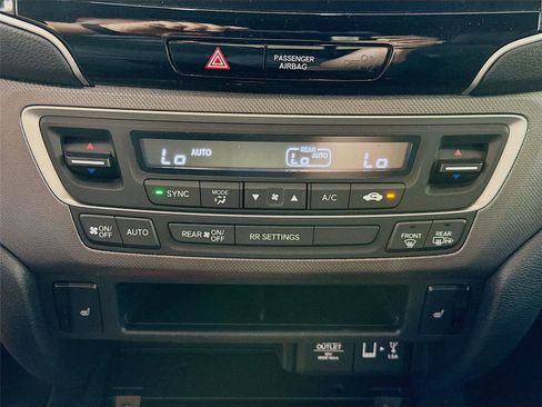 Used 2023 Honda Ridgeline RTL image 17