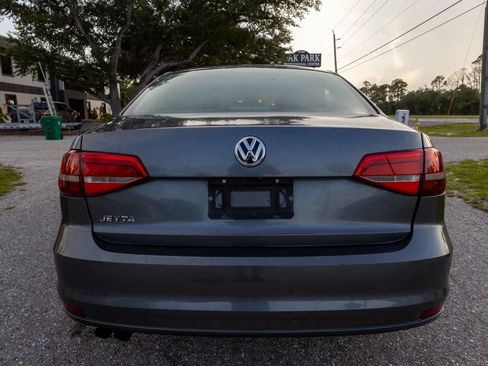 Used 2017 Volkswagen Jetta S FWD image 9