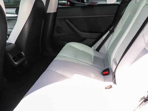 Used 2023 Tesla Model 3 Standard Range RWD image 19
