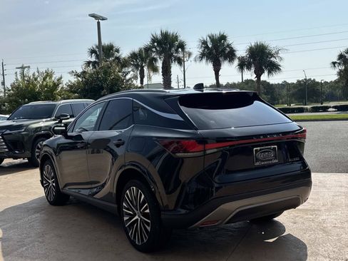 Used 2023 Lexus RX 350 Premium Plus w/ Cold Area Package FWD image 14