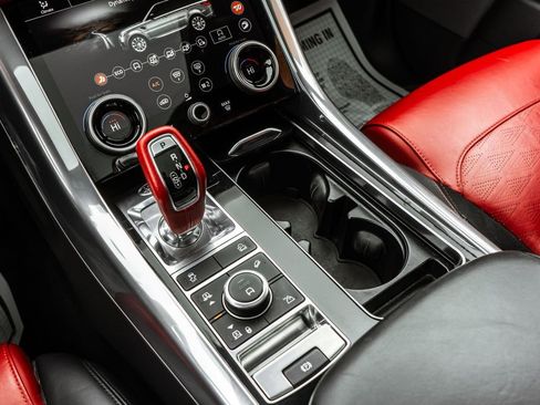 Used 2020 Land Rover Range Rover Sport SVR image 26