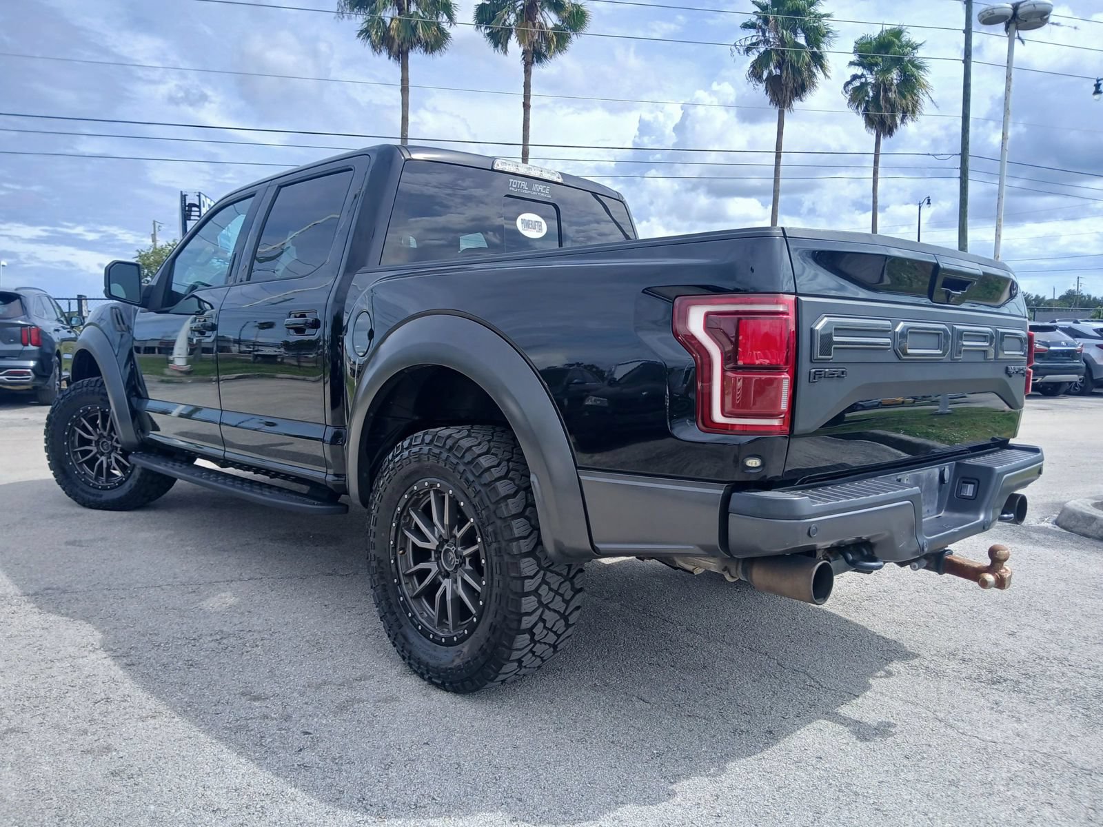 Used 2019 Ford F150 Raptor w/ Equipment Group 802A Luxury AWD/4WD image 4