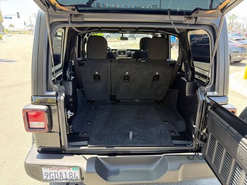 Used 2023 Jeep Wrangler Unlimited Sport AWD/4WD image 20
