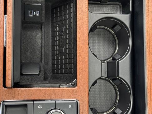 Used 2023 Lincoln Navigator Black Label image 16