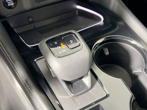 Used 2024 Nissan Rogue Platinum w/ Platinum Premium Package AWD/4WD image 25