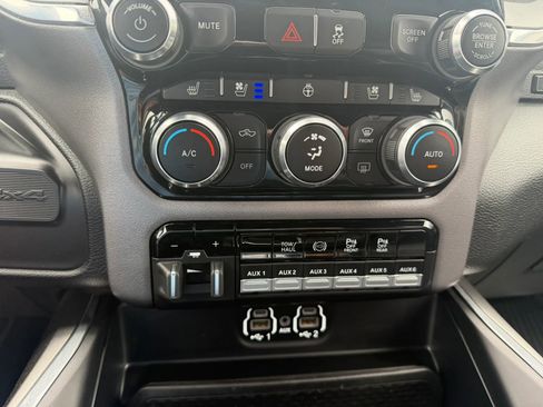 Used 2021 RAM 2500 Laramie AWD/4WD image 28