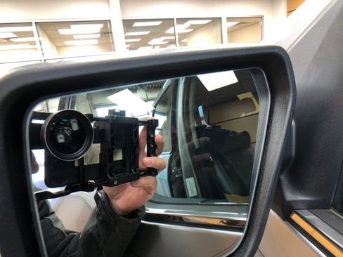 Certified 2021 Ford F150 Lariat w/ Equipment Group 502A High image 23