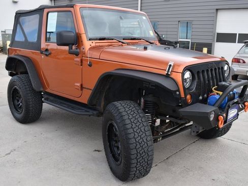 Used 2010 Jeep Wrangler Mountain image 6