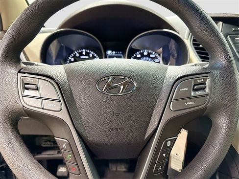 Used 2018 Hyundai Santa Fe Sport image 13