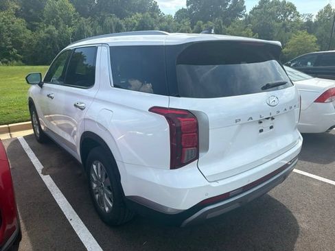Used 2025 Hyundai Palisade SEL FWD image 5