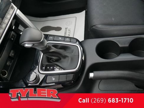 Used 2023 Kia Seltos EX image 38