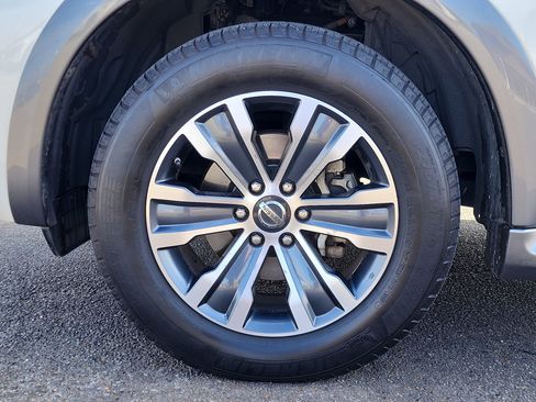 Used 2018 Nissan Armada SL w/ Premium Package image 9