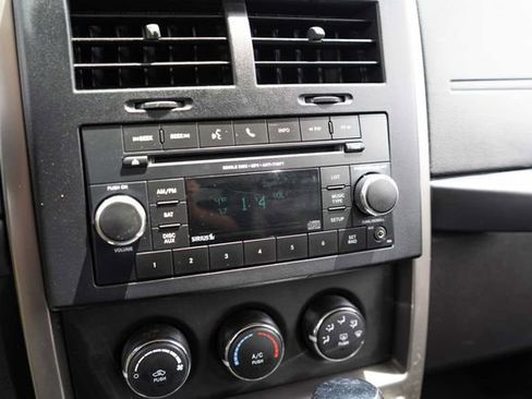 Used 2012 Jeep Liberty Sport AWD/4WD image 19