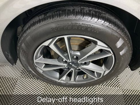 Certified 2024 Kia Forte LXS w/ LXS Technology Package image 10