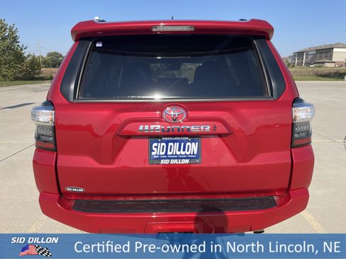Used 2022 Toyota 4Runner SR5 image 5