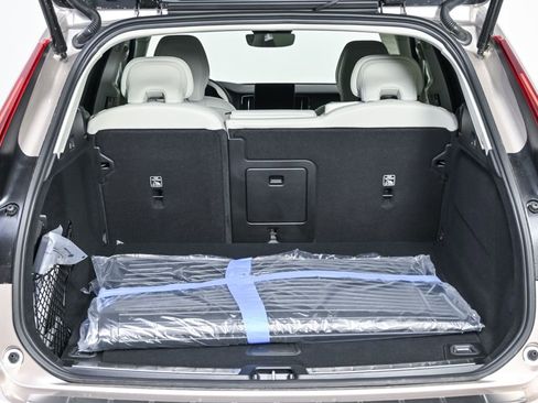 New 2026 Volvo XC60 B5 Ultra w/ Protection Package Premier AWD/4WD image 30