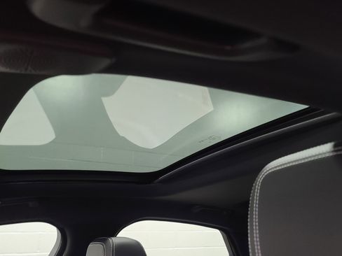 New 2024 Jaguar XF R-Dynamic SE image 15