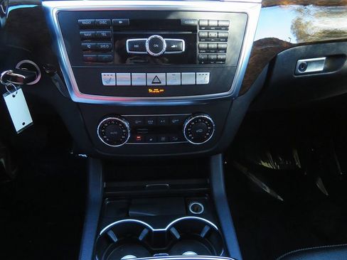 Used 2013 Mercedes-Benz ML 350 4MATIC image 26