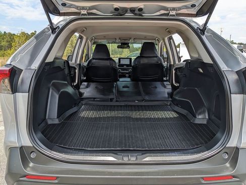 Used 2024 Toyota RAV4 LE image 35