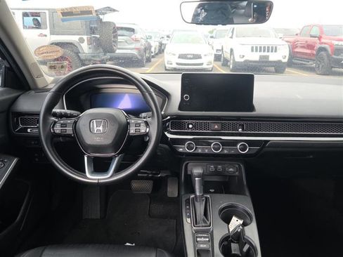 Used 2024 Honda Civic Touring image 5